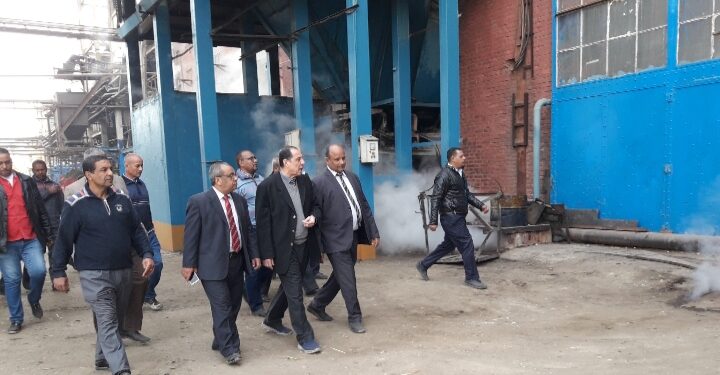 العضو المنتدب الفني لشركة السكر في زياره سريعه لمصانع سكر ارمنت