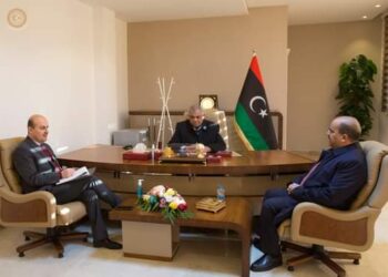 النائب الأول لرئيس الحكومة يستقبل السفير الجزائري لدى ليبيا