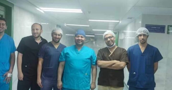  فريق طبي بقيادة د.اسلام عامر ينجح في إنقاذ مواطن من الموت بمستشفى سوهاج الجامعي