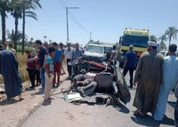 مصرع ٣ اشخاص وإصابة ١٤ اخرين في حادث تصادم ٤ سيارات بأسيوط
