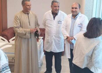 المجلس التنفيذي لمستشفي الكرنك الدولي بالأقصر ينعقد جلسة لمناقشة الخدمات الطبية