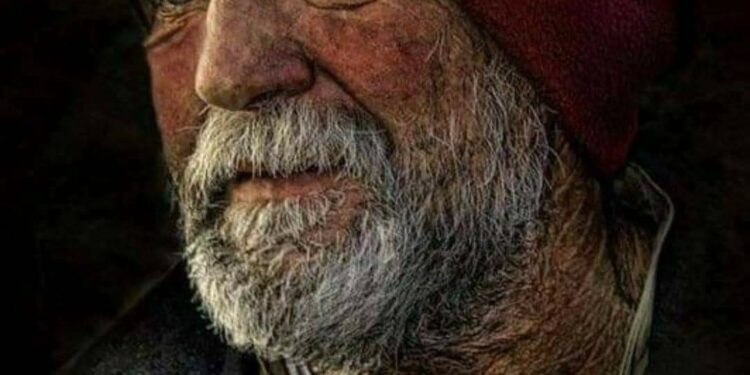 عامل النظافة وبناته الأربعة،،،بقلم الكاتبة دلال ابو طالب