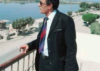 فاكر يابحر،،، للشاعر مختار عبدالفتاح