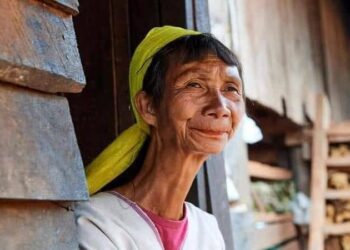 تعرف على نساء الزرافة