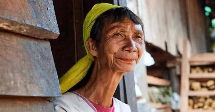 تعرف على نساء الزرافة