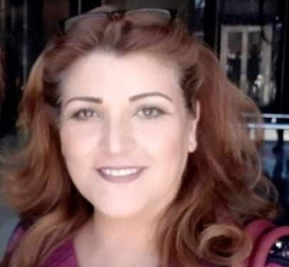 اتأرجح بين العبارات الرنانة بقلم الشاعرة سميرة فاضل غانم سورية