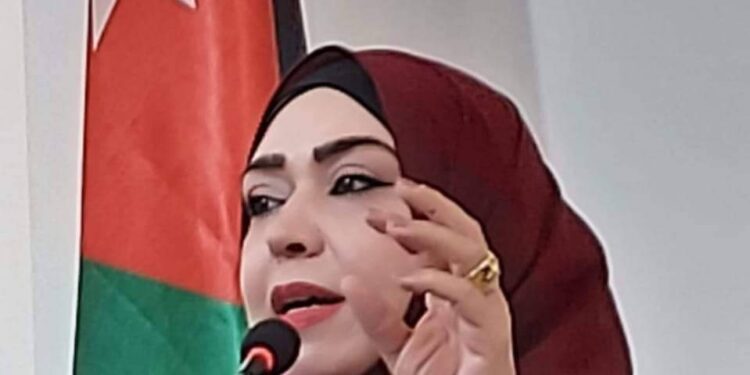 حروفُكَ لانبلاجِ الصُّبحِ بابُ.. أميمة يوسف