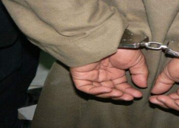 ضبط عامل اعتدي على والدته وشقيقته بالضرب باستخدام سلاح أبيض بطهطا سوهاج