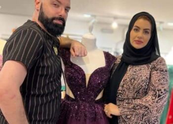 الفنان السوري ماهر الشيخ في زيارة لمصممة الأزياء إيمان الشبلي في بوتيك ام ردن سلطنة عمان