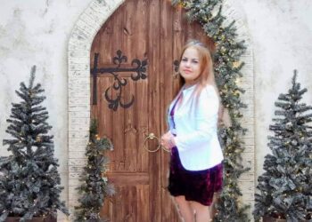 أنــا وأنت….الشاعرة محجوبة بن حميدة