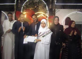 فريق الصحبه الصالحه يكرم حفظه القران الكريم بقاعه السمرى بإسناللمغفور لهما ايمان زكريا وعبير .