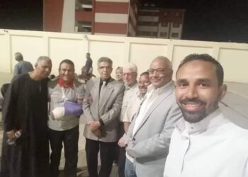 شعراء ألاقصر و القليوبية يغردون بقصر ثقافة أرمنت