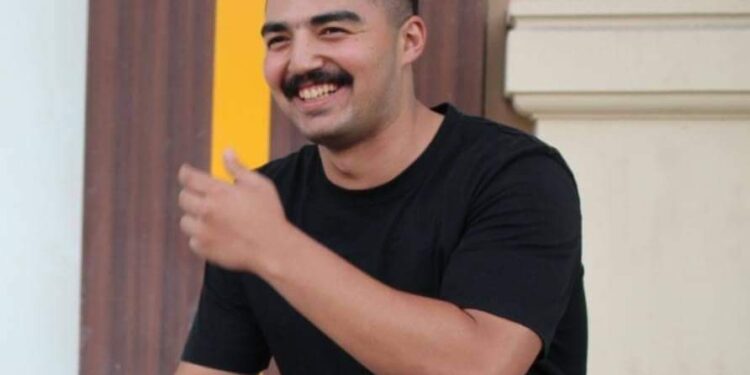 يوسف محمد الجرف” اقتحم بقلمهُ مجال الكتابة واستطاع ان يحقق نجاح ساحق في وقت قصير