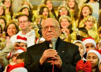 الاب زحلاوي ضيف الكتاب العرب في دمشق