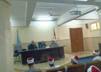 أوقاف الاقصر تعقد ثانى اللقاءات الحواريه مع الائمه بخصوص قضيه المناخ