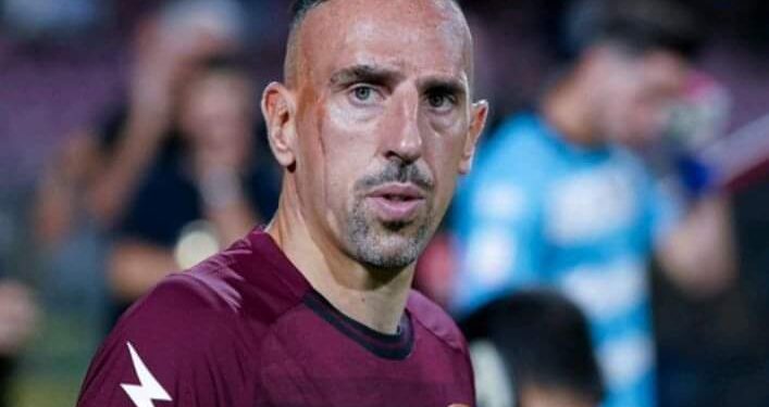 ريبيري يعلن اعتزاله كرة القدم عن عمر 39عاما متابعة الحكم سعد أبو ذر العراق