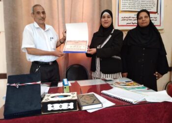 مدرسة أم المؤمنين الاعدادية بأرمنت تكرم عبدالحميد .