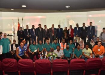 جامعة الأقصر تنظم ندوة توعوية لمؤسسة “حياة كريمة” لتعزيز جهود العمل التطوعي لشباب الجامعة