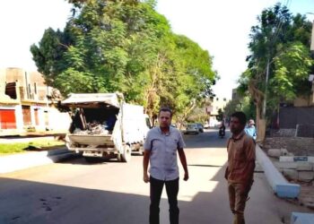 رئيس مدينة الأقصر رفع 1148طن قمامة و474 طن أتربة وتراكمات خلال الشهر الجاري