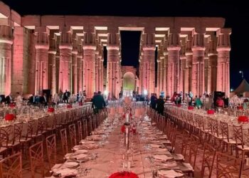 الاقصر تحتضن عرض الأزياء العالمي لدار ستيفانو ريتشي العالمية بمعبد حتشبسوت