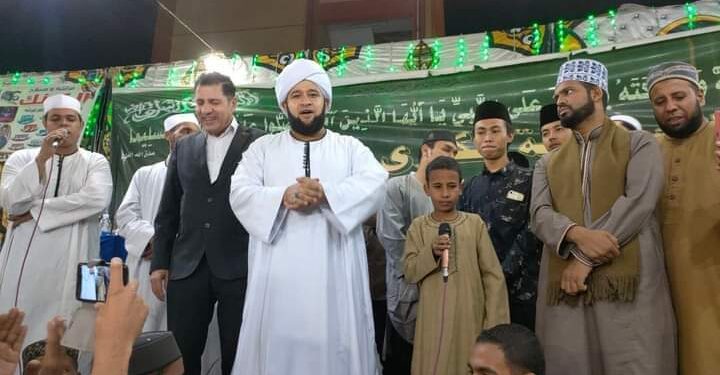 تألق فرقة الرابطة المصرية للإنشاد الدينى فى الإحتفال بالمولد النبوي الشريف بالأقصر