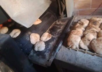 تموين الأقصر تحرر 35 محضرا متنوعا وضبط نصف طن صابون سائل غير مرخص وبدون فواتير