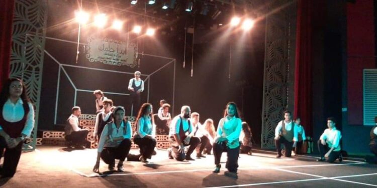 مواهب ابدأ حلمك تتألق بعرض “جواب قديم