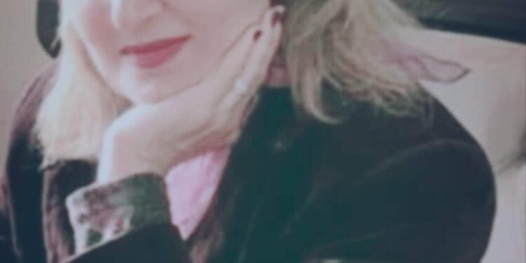 عطر لن يموت …