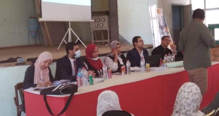 #املك_عملك = حياه كريمه