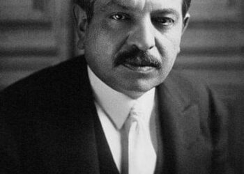 من هو بييرلافال ولماذا رفض شارل دي غول العفو عنه