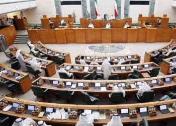 قبول استقالة الحكومة الكويتية واستمرارها في تصريف الأعمال لحين تشكيل حكومة جديدة