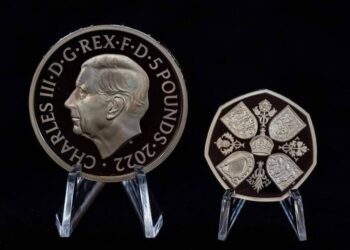 أول صورة للعملة المعدنية للملك تشارلز الثالث  بقلم اسامة خليل مصر