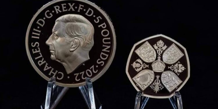 أول صورة للعملة المعدنية للملك تشارلز الثالث بقلم اسامة خليل مصر