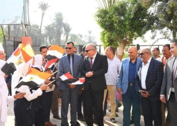 ضمن حياة كريمة.. محافظ قنا يفتتح مدرسة نجع مكى للتعليم الأساسى بالمراشدة