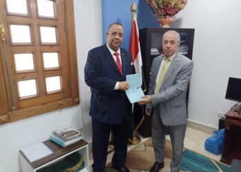 هيئة المجتمعات العمرانية وجامعة الأقصر يوقعان عقدًا لنقل أصول الـ100 فدان