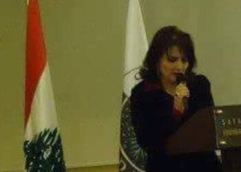 كي يبقى وطني حيّاً …