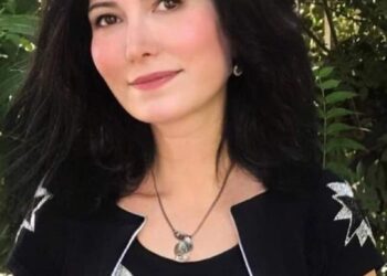 قلائد صدئة …