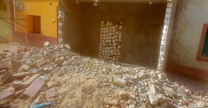 مدينة الطود بالأقصر تزيل 3حالات تعدي بالبناء على أرض أملاك الدولة متابعة حماده النجار السليمي مصر