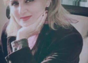 عطر لن يموت ،،،