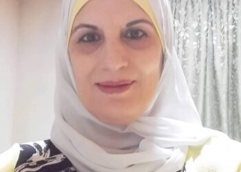 …… تُجَرِّحُ شَهوَتي …..