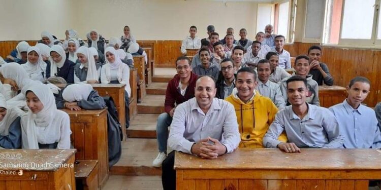 ندوة التوعية بأهمية ترشيد إستهلاك المياه بمدرسة النمسا الثانويه المشتركه بمركز إسنا