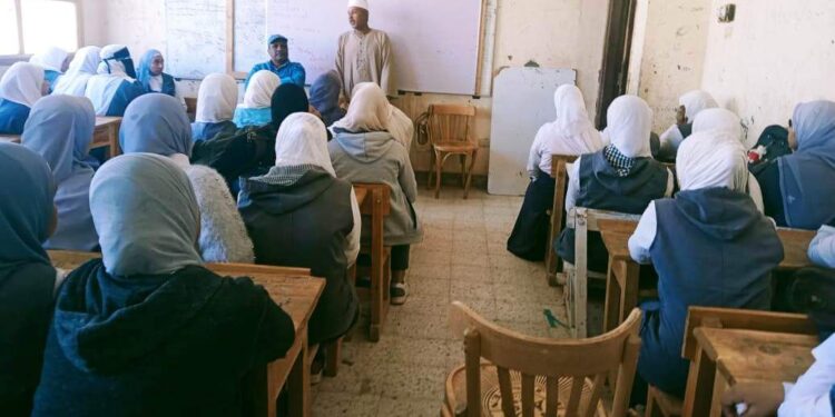 برعاية محافظ أسوان .. تنظيم عدد 27 من جلسات الدوار للتوعية المجتمعية داخل قرى إدفو وكوم أمبو ونصر النوبة