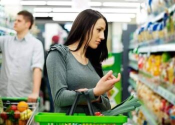 الألمان  يقلصون الاستهلاك خوفا من الركود بقلم أسامة خليل