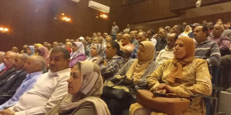 “التغيرات المناخية ومشروعات الرئيس” على مائدة المناقشة بثقافة أسيوط