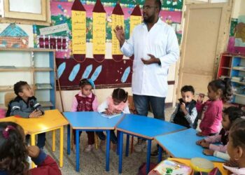 برعاية محافظ أسوان .. ندوات تثقيفية ميدانية لمديرية الصحة للتعريف بالفيروس المخلوى التنفسى