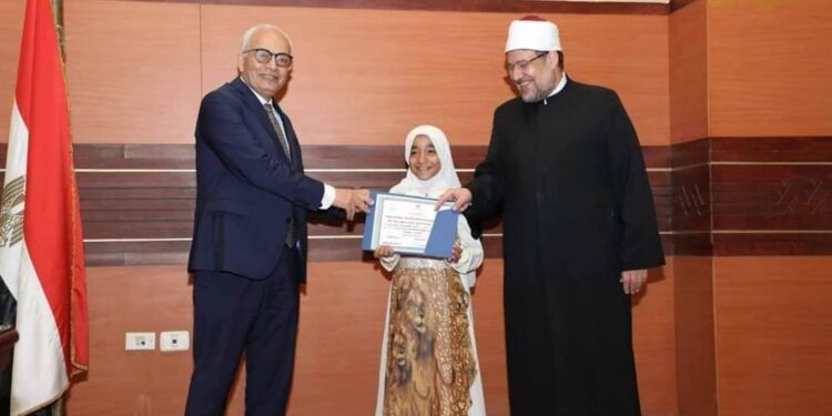 وزيرا “التعليم” و “الأوقاف” يكرمان الفائزين في المسابقة الثقافية الدينية الكبرى