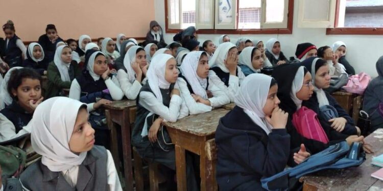 ثقافة أسيوط تلقى الضوء على “معجزات الأنبياء” و ” قيمة العلم والإيمان”