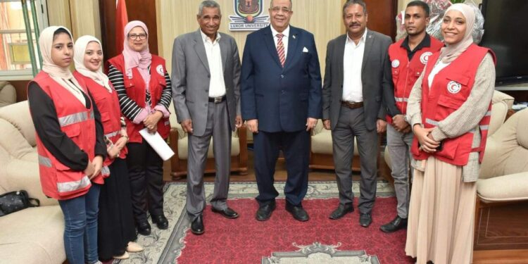 لخدمة المجتمع جامعة الأقصر و”الهلال الأحمر” يوقعان بروتوكول تعاون مشترك