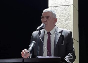 الشاعر العراقي محمد الفهد لصحيفة الروادالعراق أول من كتب القصيدة والتاريخ يشهد بذلك والمثقف كلمة حق في وجه الباطل