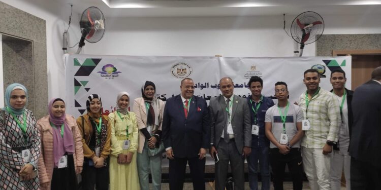 رئيس جامعة الأقصر يشارك في المؤتمر الثانى لجراحة العظام بـ (طب جنوب الوادي)